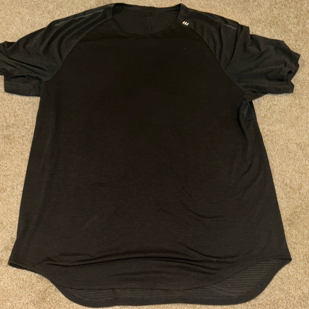 Lululemon workout shirt black Xl